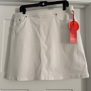 Hearts of Palm Elegant White Skort size 12